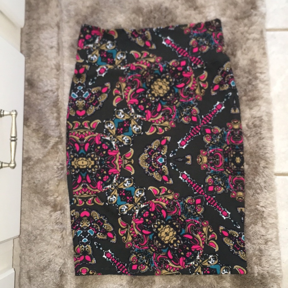 LuLaRoe CASSIE SKIRT